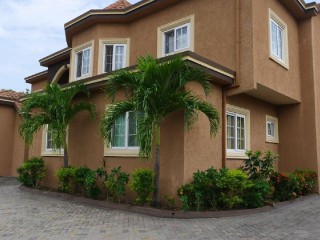 Madison Drive, Kingston / St. Andrew, Jamaica - Apartment for Lease/rental
